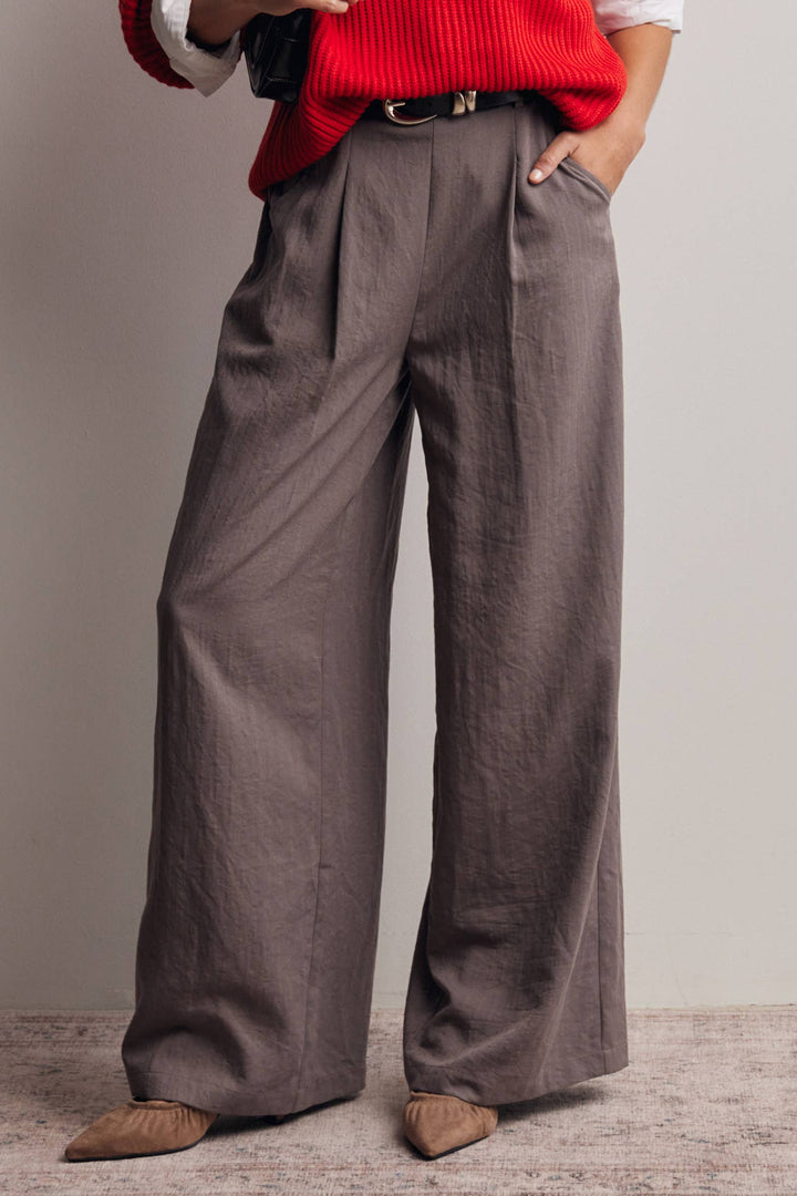 The Everyday Wide-Leg Pants