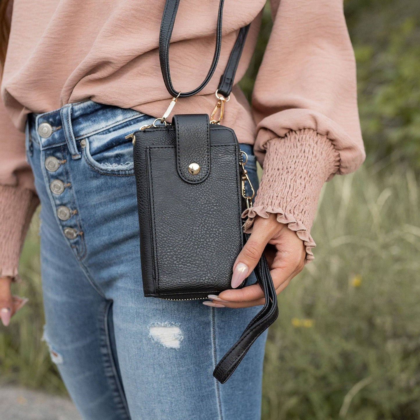 Elle Mini – Black – Sagebrush Boutique - Main Image