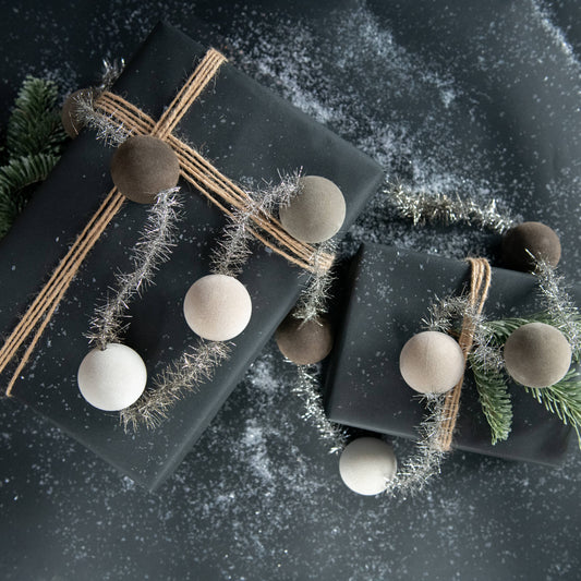 6' Gradient Grey Flocked Ball Garland