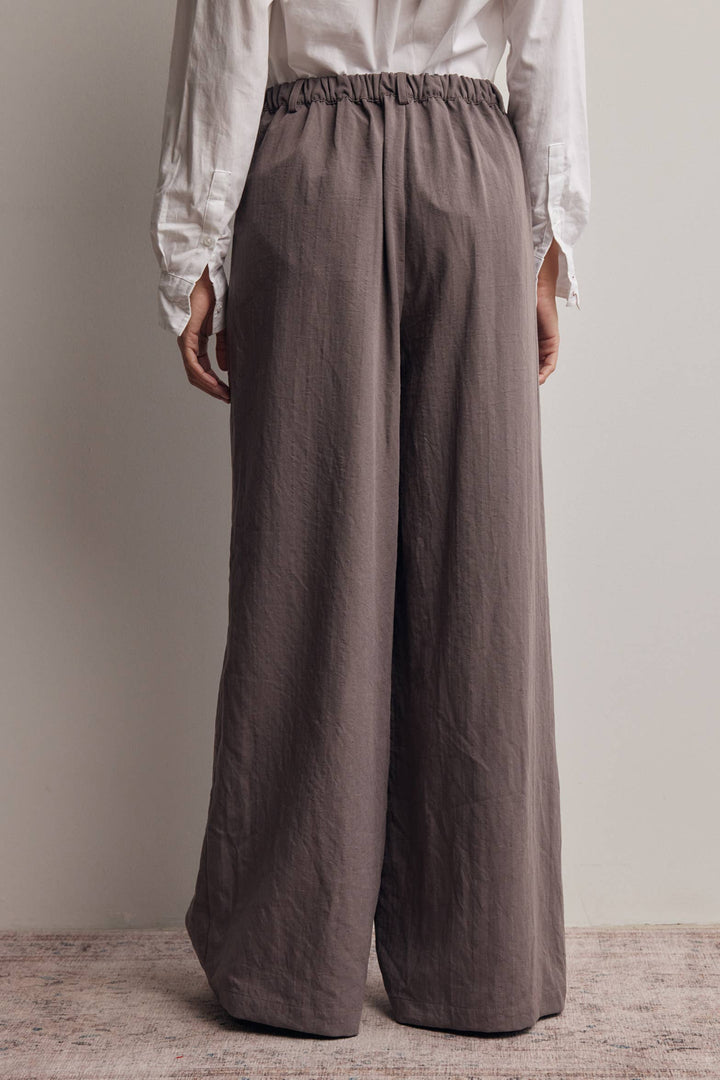The Everyday Wide-Leg Pants